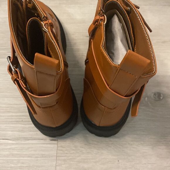 NEW-Carmel colored moto boot with size zip- Size 10 - Picture 3 of 6